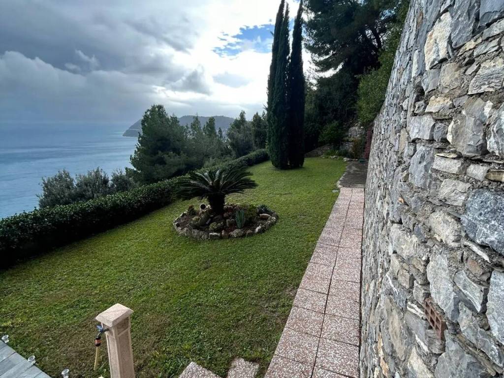 Villa a Alassio in Via Luigi Borri S.N.C. - Foto 5