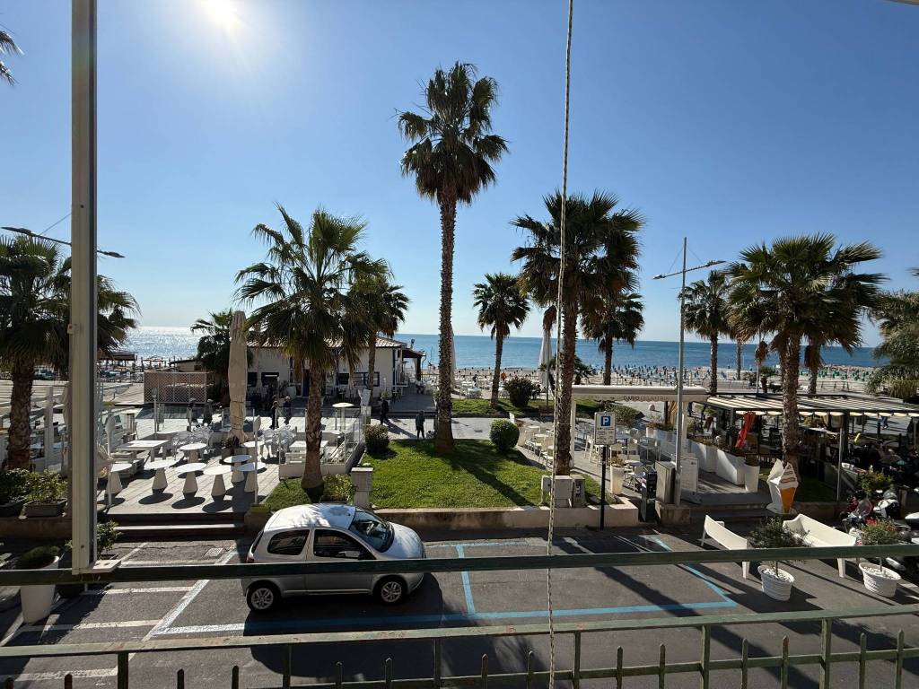 Appartamento a Loano in Via Giuseppe Garibaldi, 39 - Foto 2