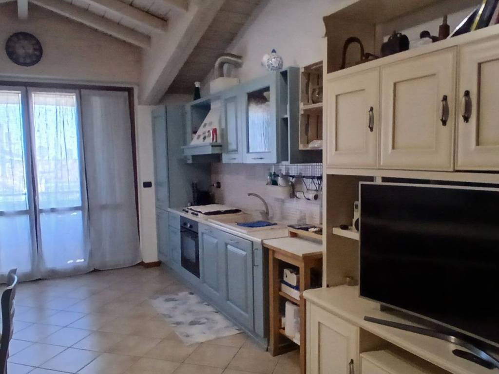 Appartamento a Zelo buon persico in Via Dante Alighieri, 53 - Foto 2
