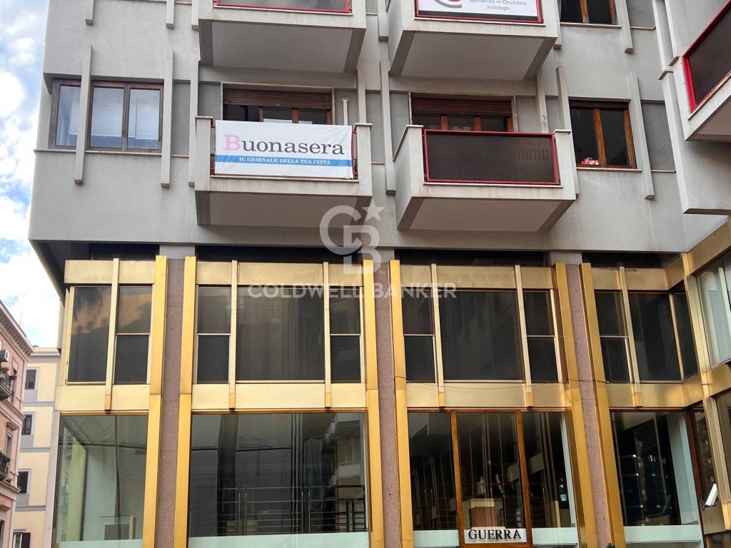Appartamento a Taranto in Piazza Giovanni XXIII, 13 - Foto 2