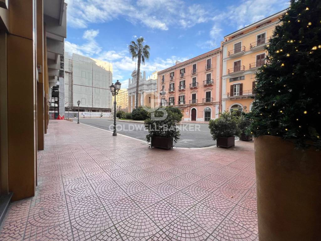Appartamento a Taranto in Piazza Giovanni XXIII, 13 - Foto 4