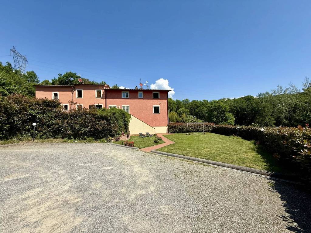 Appartamento a Montecarlo in Via Cercatoia Alta 55015 - Foto 2