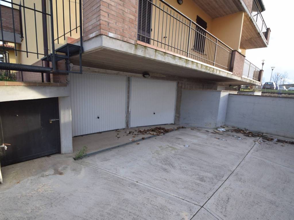Appartamento a Castiglione del lago in Via Polverigi - Foto 5