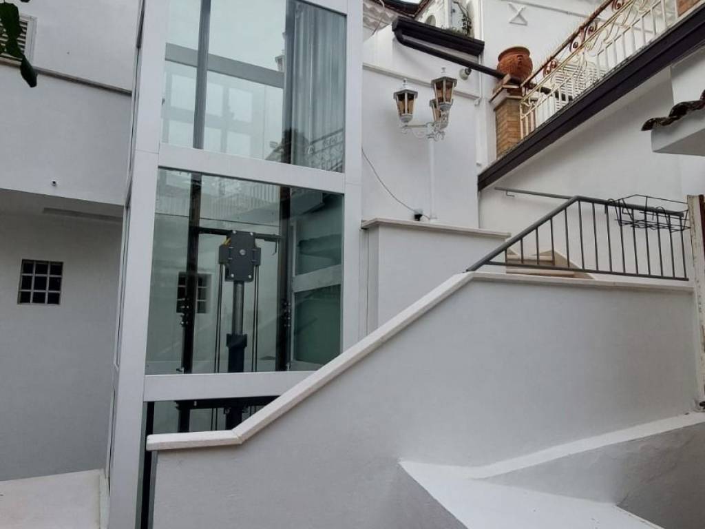 Villa a Melfi in Via Vittorio Emanuele, 2 - Foto 4