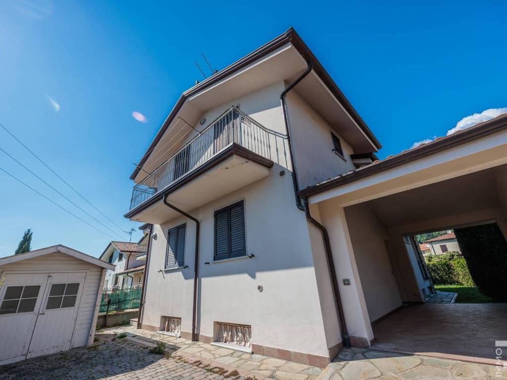Villa a Massarosa in Via Pietra a Padule, 263 - Foto 2