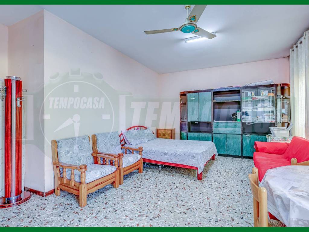 Appartamento a Gallarate in Via Michelangelo Buonarroti - Foto 3