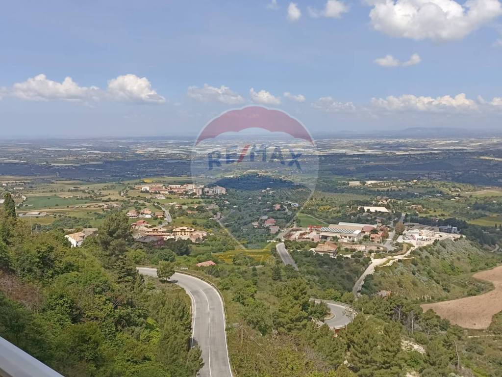 Appartamento a Chiaramonte gulfi in corso Kennedy, 90 - Foto 2