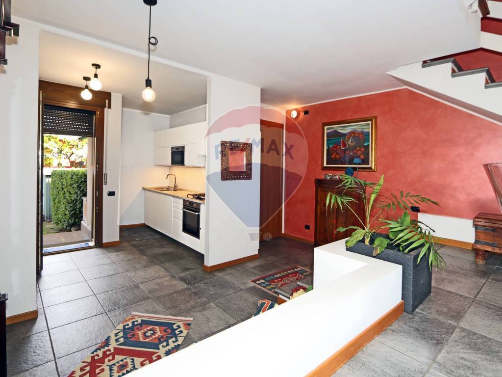 Villetta a schiera a Cernusco lombardone in VIA ROMA, 13 - Foto 4