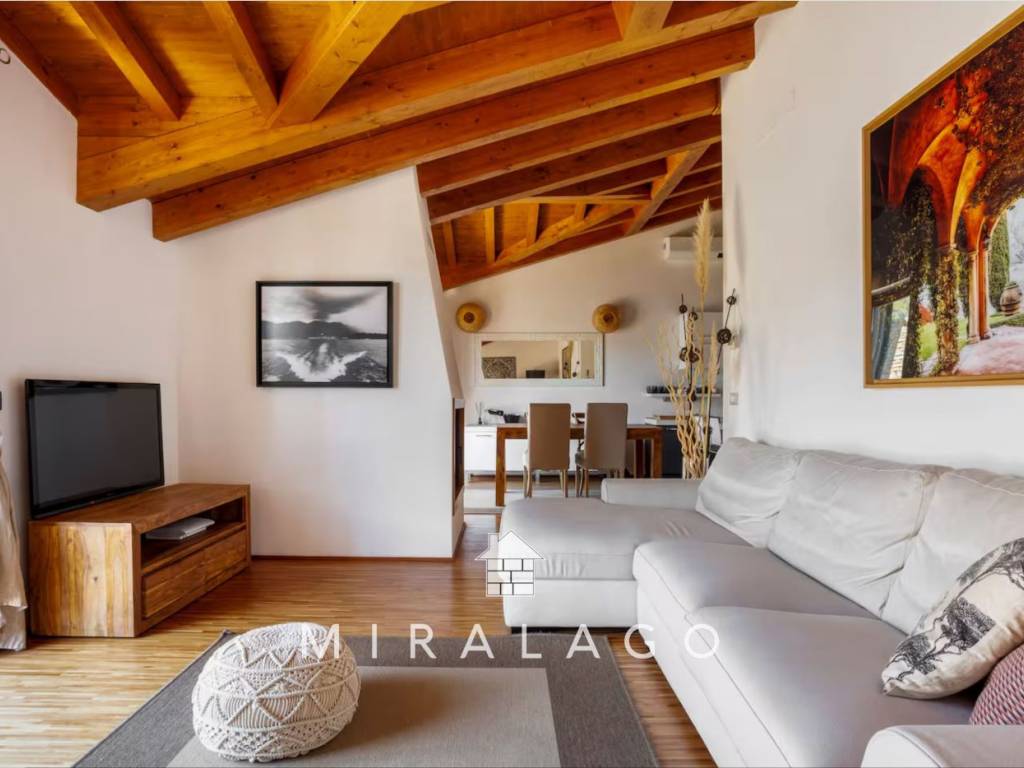 Attico / mansarda a Dervio in Via Pietro Badoglio - Foto 2