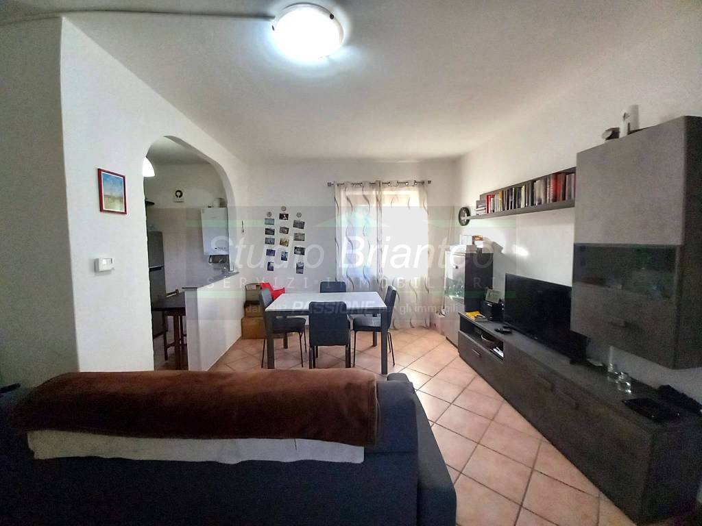 Appartamento a Verano brianza in Via Molino Ponte - Foto 3