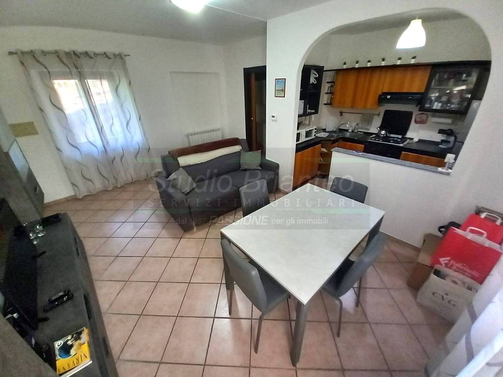 Appartamento a Verano brianza in Via Molino Ponte - Foto 5