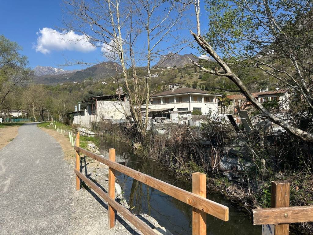 Rustico / casale a Carlazzo in Via Regina - Foto 2