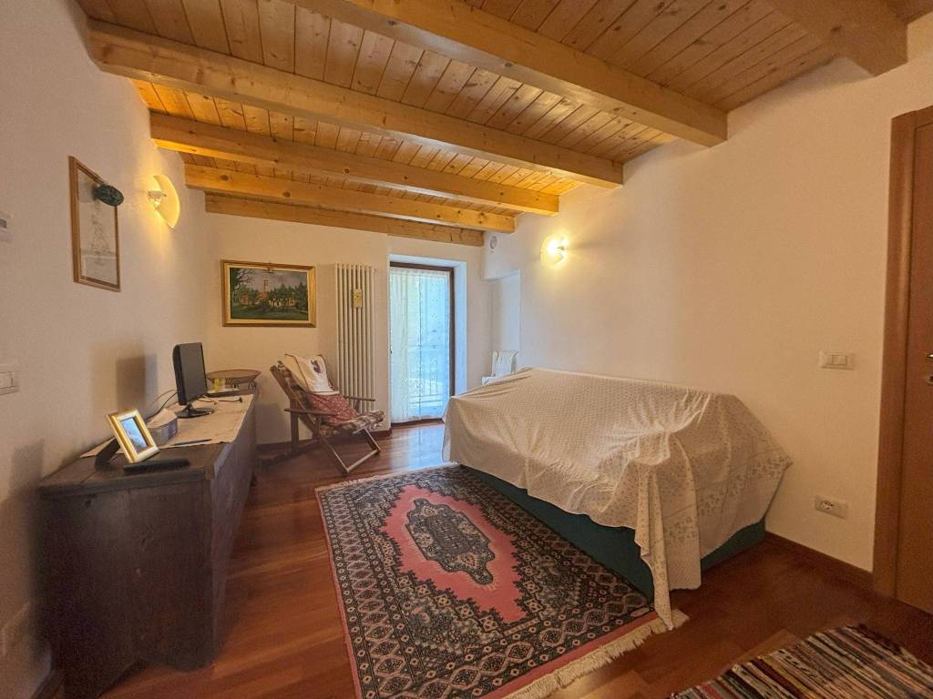 Appartamento a Cosio valtellino in Via Sciaresano - Foto 5