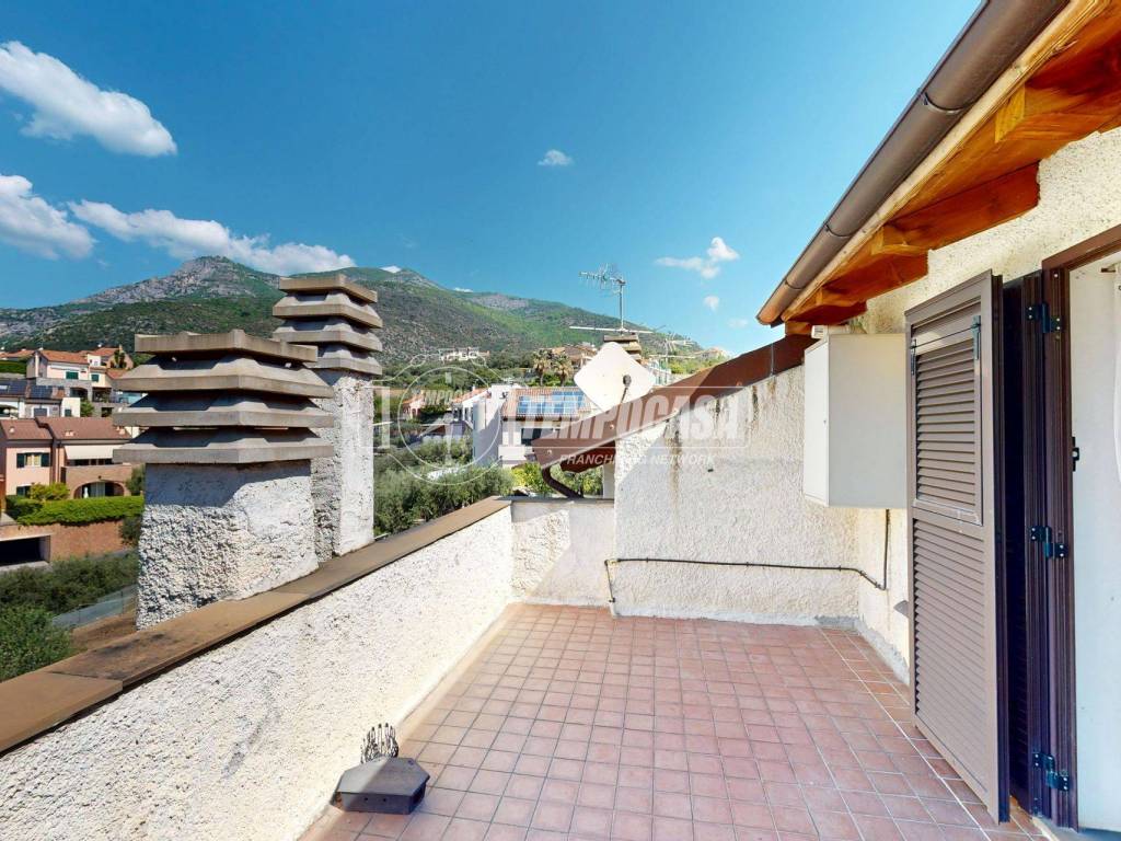 Villa a Toirano in Via Maccagne 11 - Foto 4