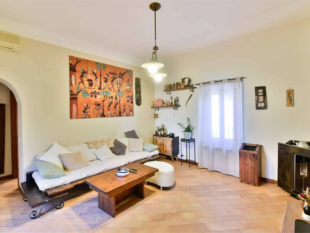 Appartamento a Bovisio-masciago in VIA BERTACCIOLA, 2 - Foto 2