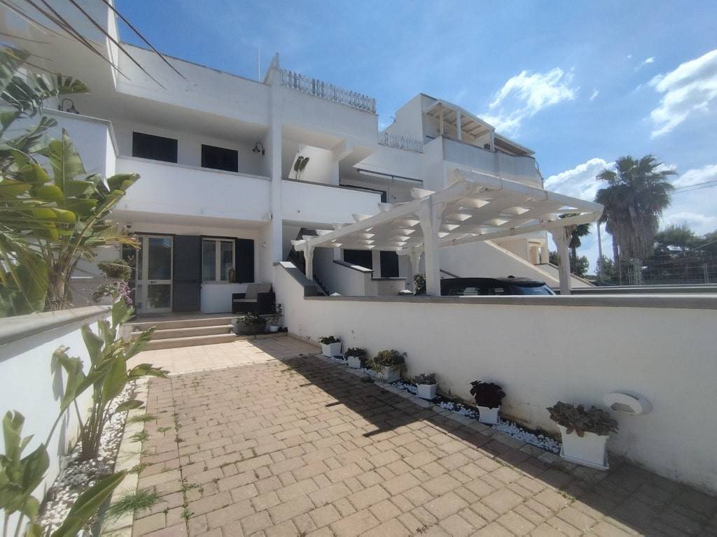 Villa a Ugento in Via Enrico Dandolo, 6 - Foto 2