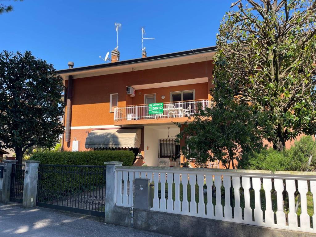 Appartamento a Lignano sabbiadoro in Via Cimarosa, 6 - Foto 2
