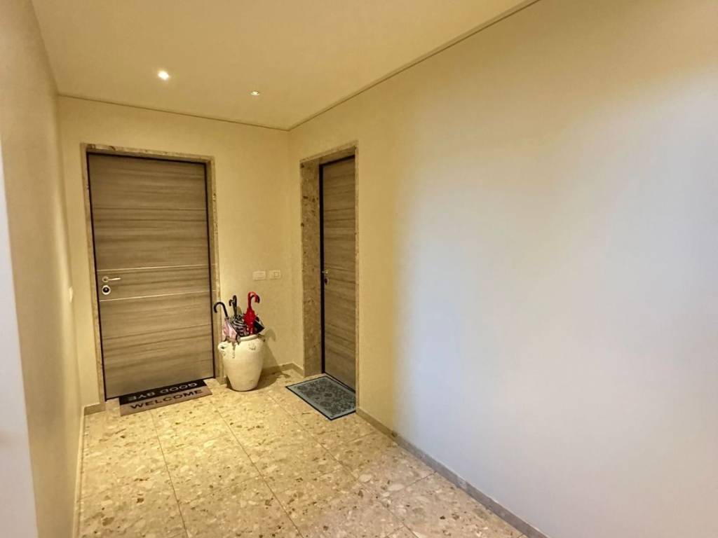 Appartamento a Gavirate in Corso 25 Aprile - Foto 5