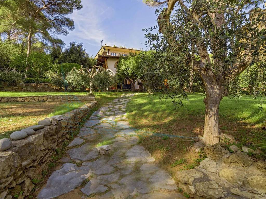 Villa a Rosignano marittimo in Via Guglielmo Marconi - Foto 5