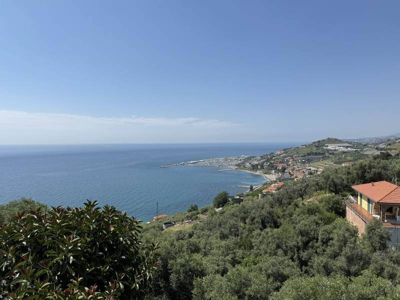 Appartamento a Cipressa in Via Fossati - Foto 2