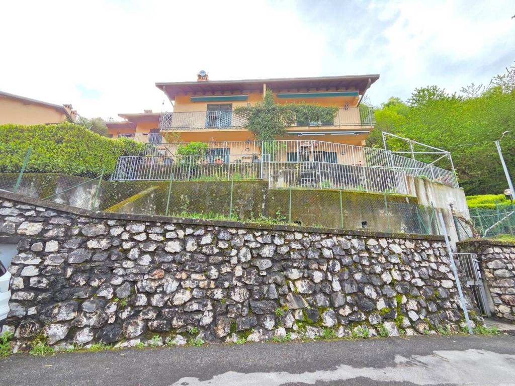 Appartamento a Bellano in strada per lezzeno, 42 - Foto 3