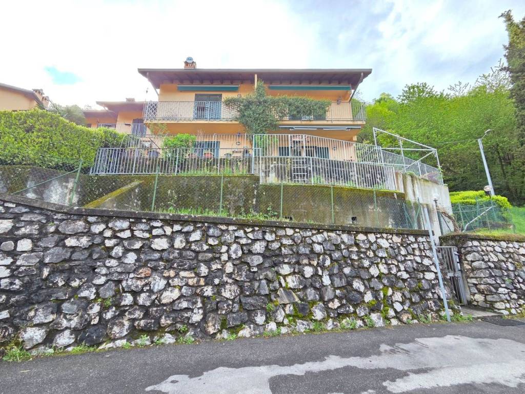 Appartamento a Bellano in strada per lezzeno, 42 - Foto 4