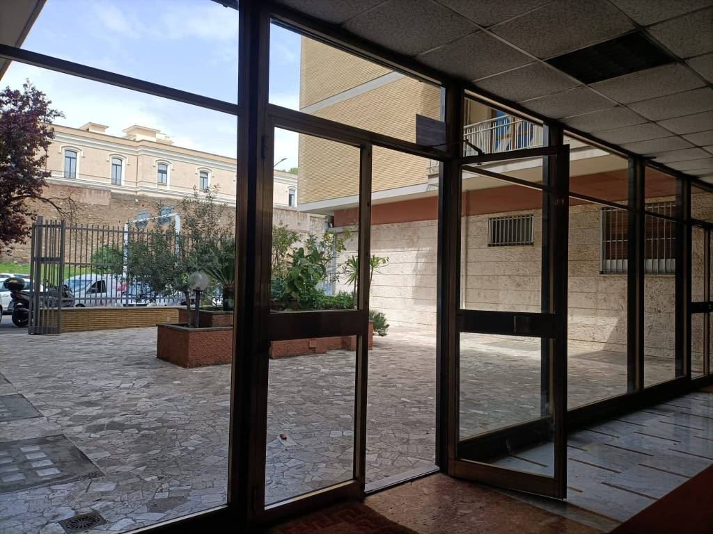 Appartamento a Roma in Viale Castrense - Foto 2