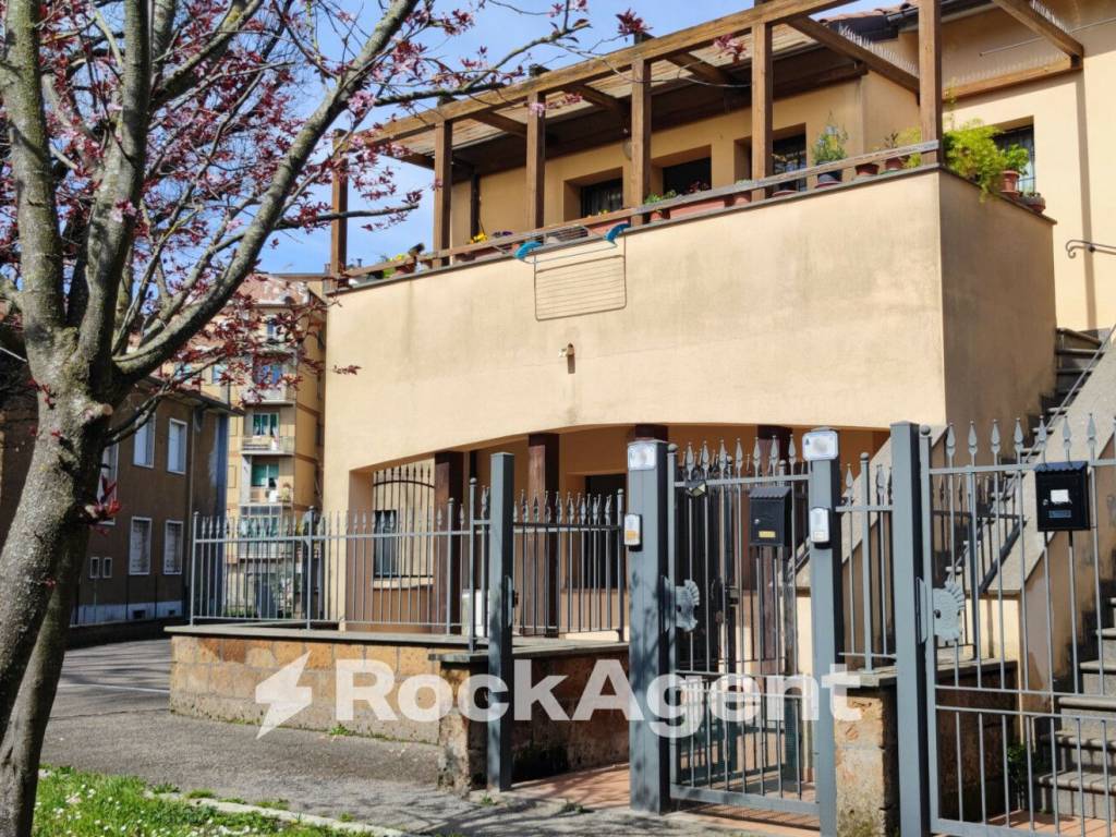 Appartamento a Vetralla in Via Cavalieri di Vittorio Veneto 8 - Foto 2