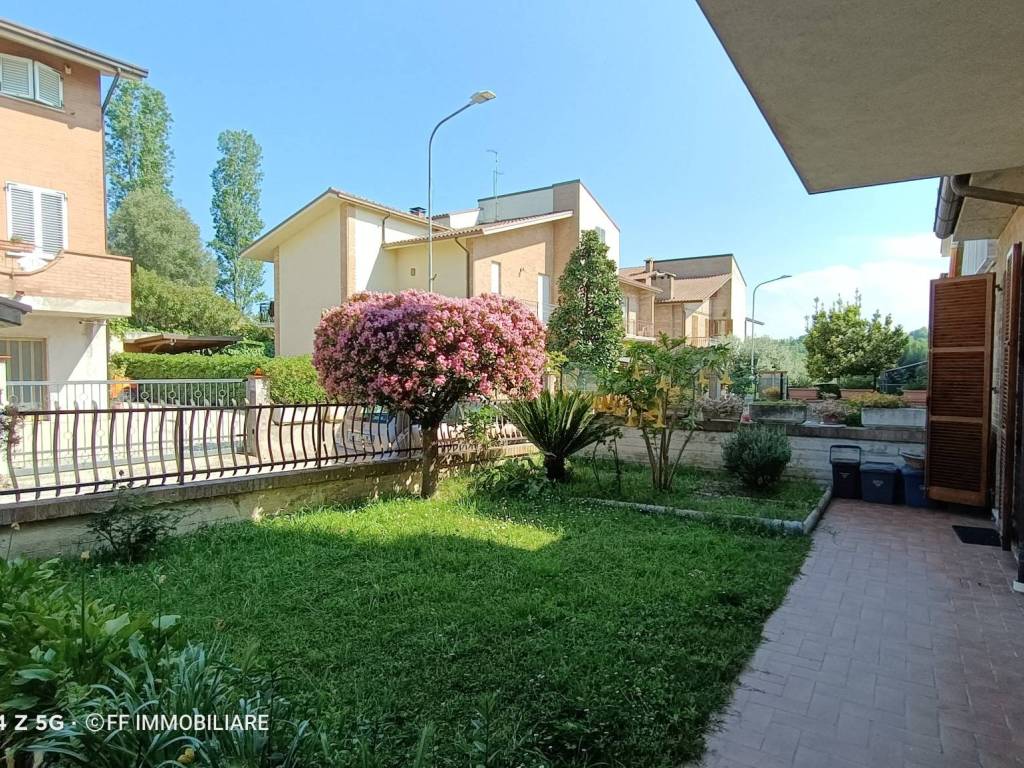 Villa a Grottazzolina in Strada Provinciale Montottonese - Foto 2