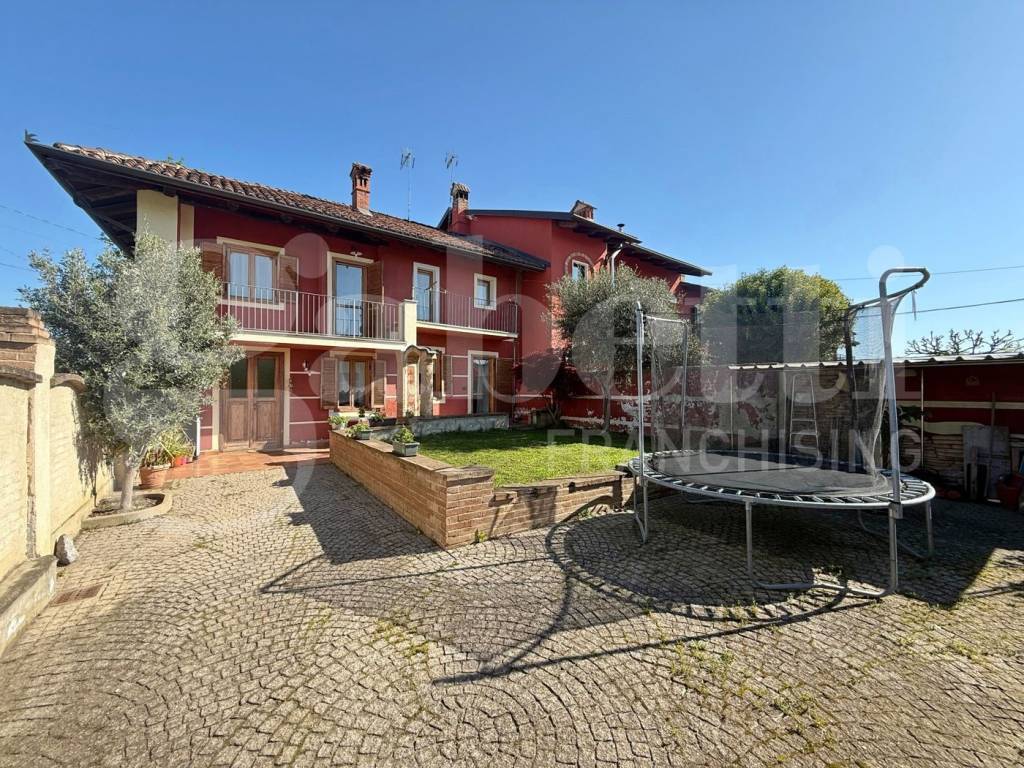 Casa indipendente a Cherasco in Via Benotto - Foto 2