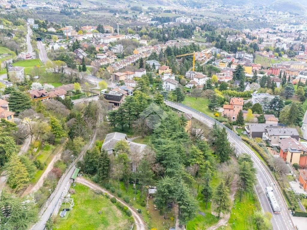 Villa a Trento in Via Castel dei Merli, 20 - Foto 4