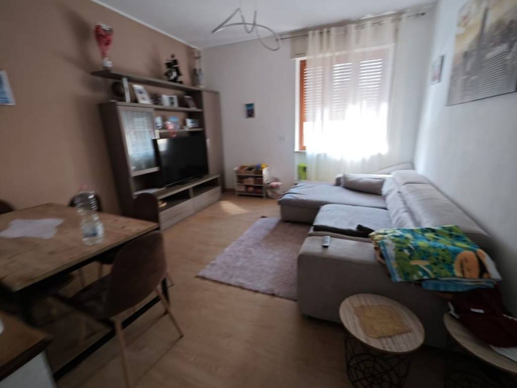 Appartamento a Gallarate in Via Monsignor Macchi - Foto 3