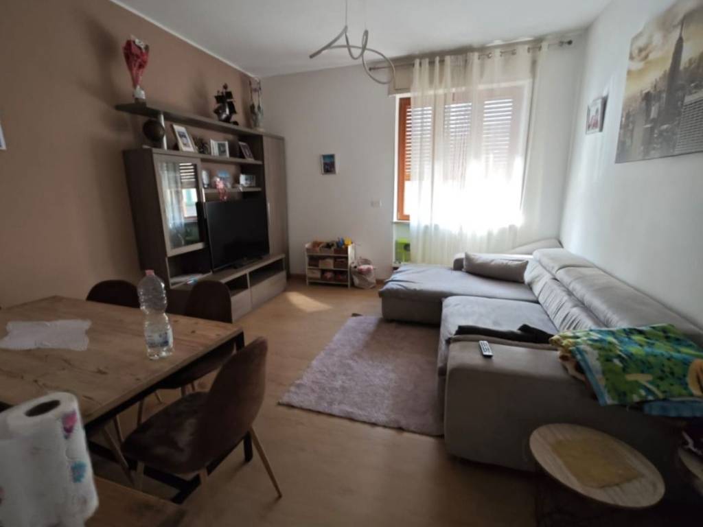 Appartamento a Gallarate in Via Monsignor Macchi - Foto 5