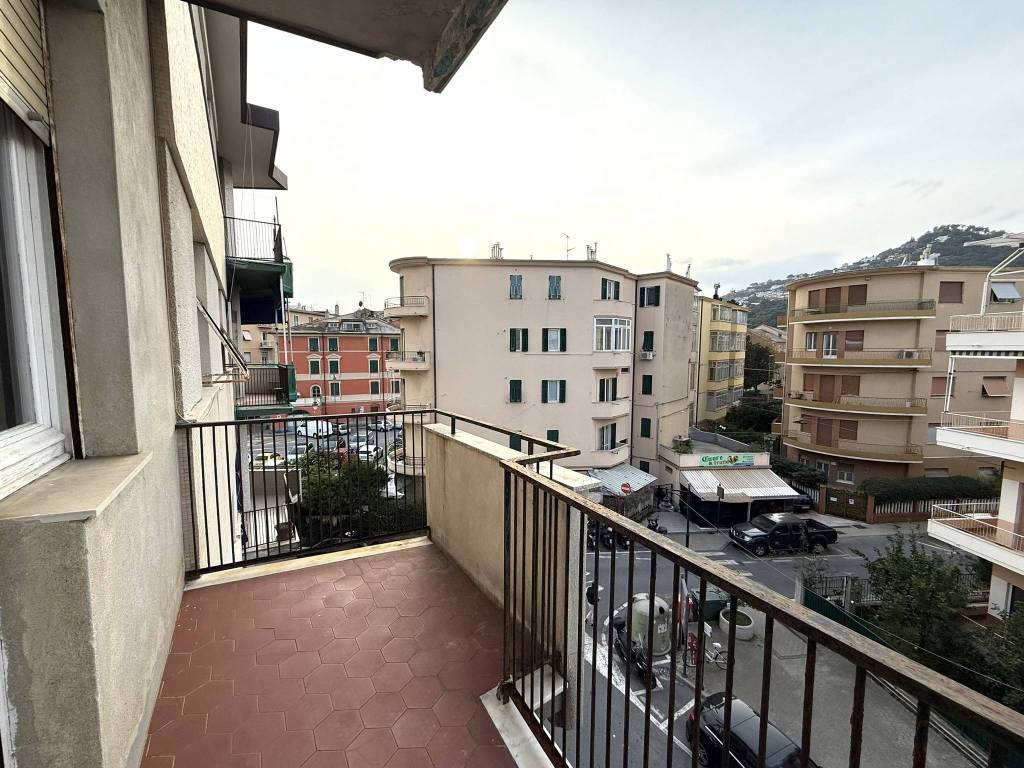 Appartamento a Albissola marina in Viale Liguria - Foto 4