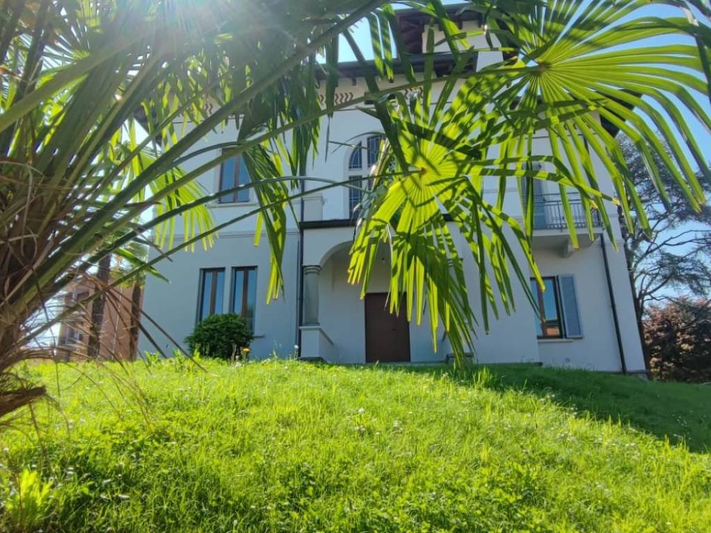 Appartamento a Cassago brianza in Via Alessandro Volta - Foto 5