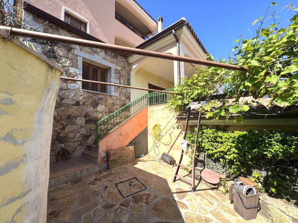 Appartamento a Posada in Via Peppino Mereu - Foto 3