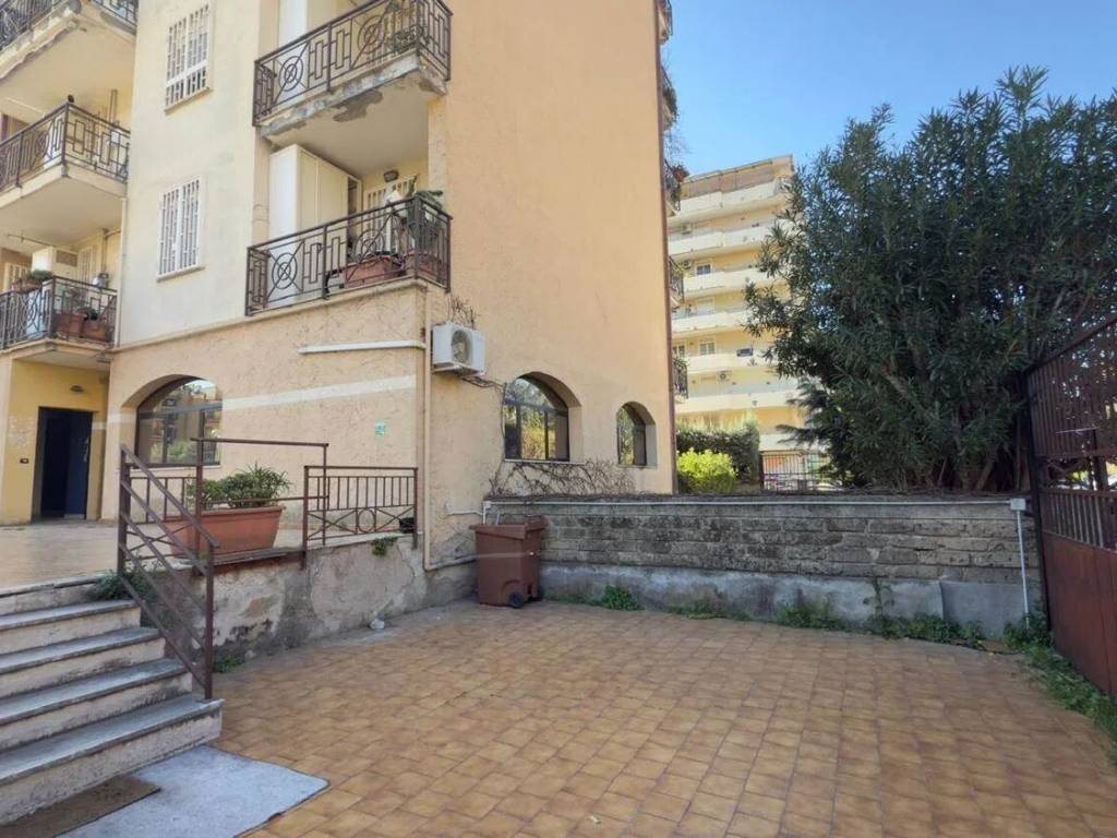 Appartamento a Caserta in Via Dei Ginepri, 5 - Foto 2