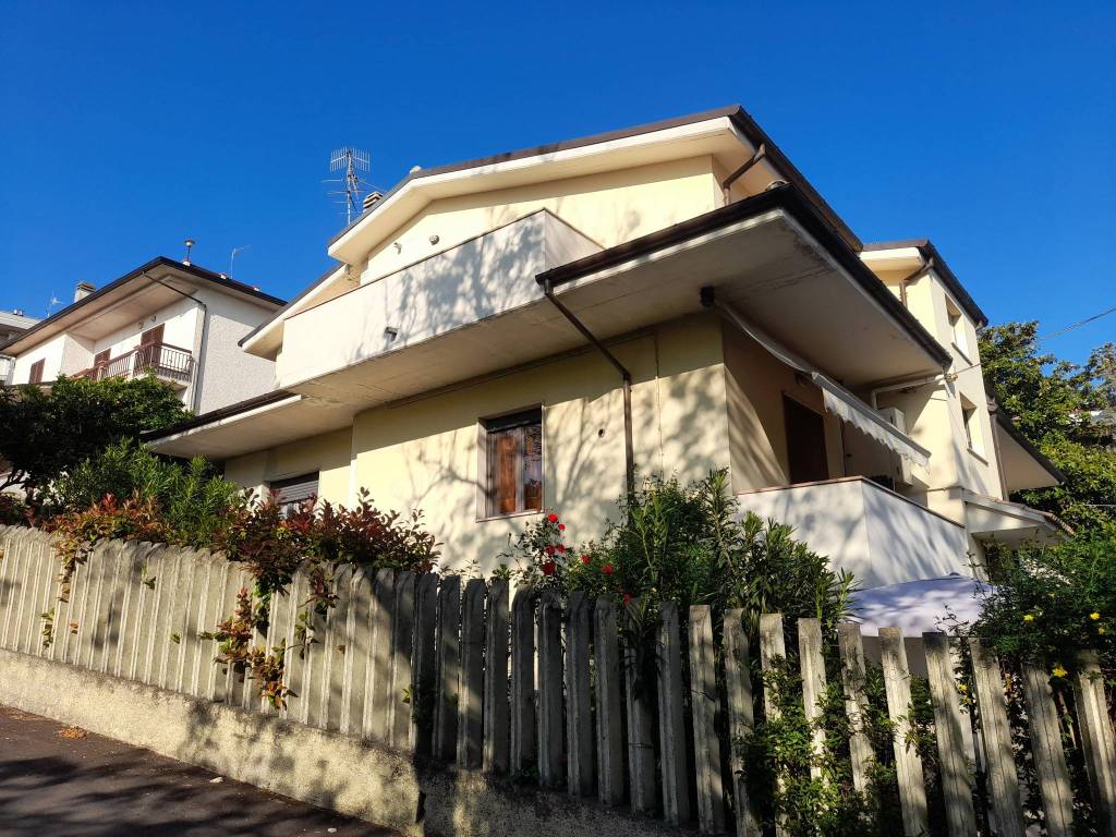 Villa a Pescara in Strada Vicinale Camerlengo, 18 - Foto 4