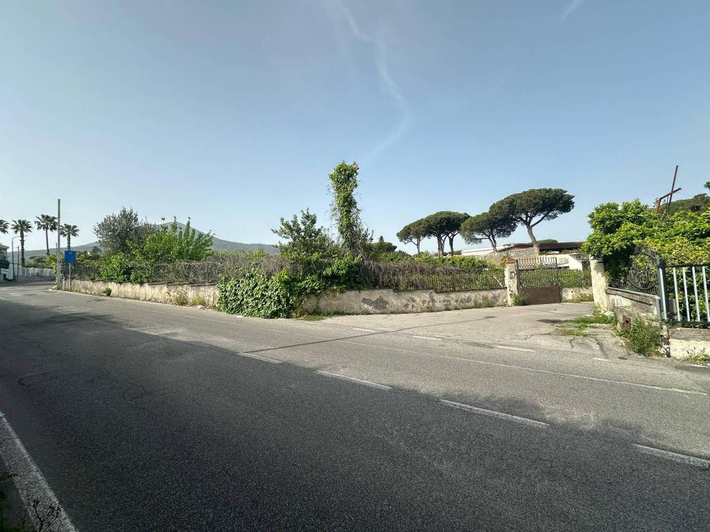 Immobile a Boscotrecase in Via Ugo Foscolo - Foto 2