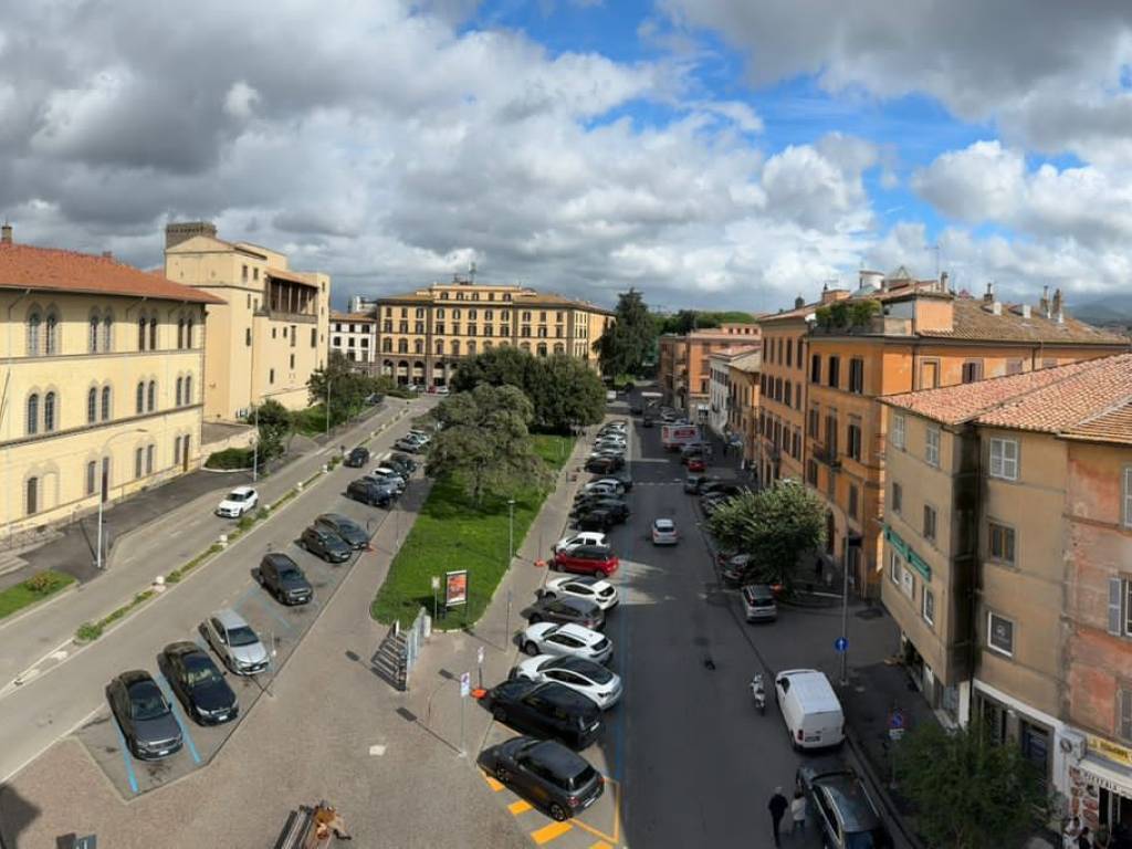 Appartamento a Viterbo in Piazza della Rocca, 19 - Foto 2