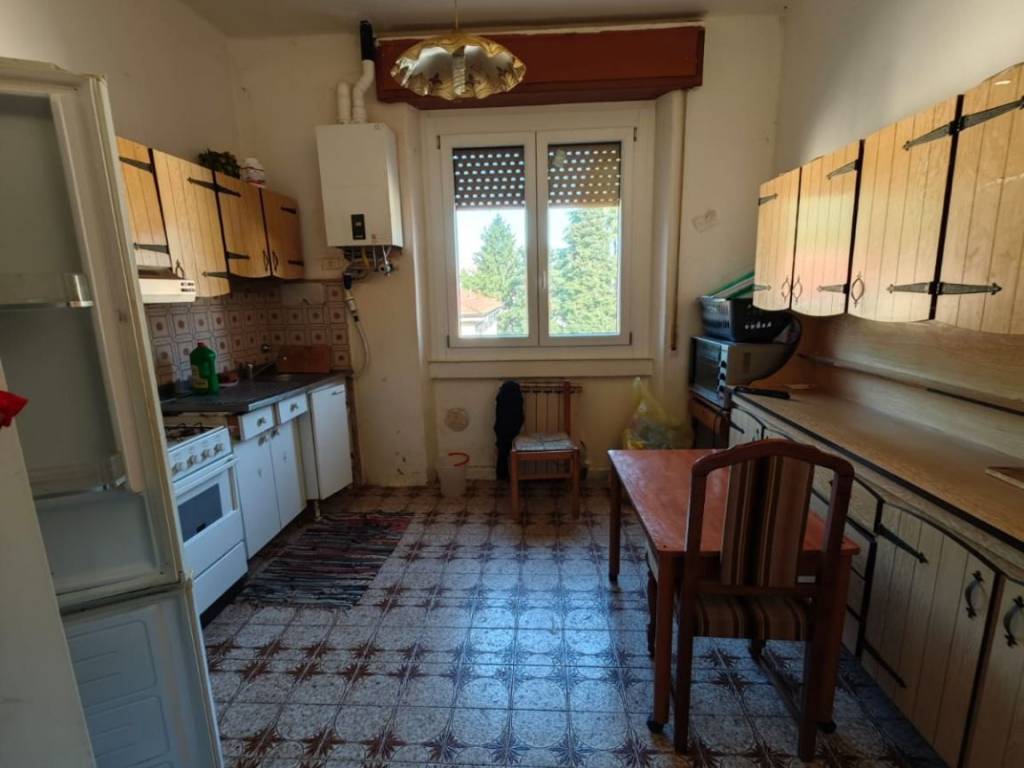 Appartamento a Gallarate in Via Angelo Pegoraro - Foto 4