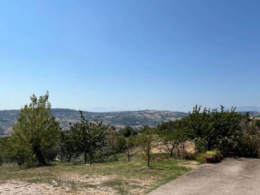 Rustico / casale a Pietrelcina in Strada Statale 212 S.N.C. - Foto 3