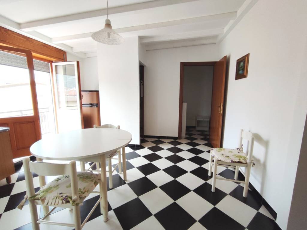Appartamento a Bosa in Viale Guglielmo Marconi - Foto 4