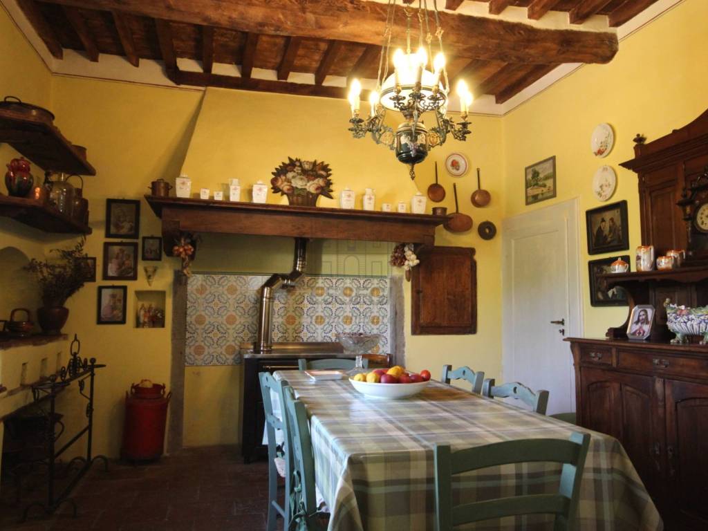 Villa a Coreglia antelminelli in SP38, 22 - Foto 2