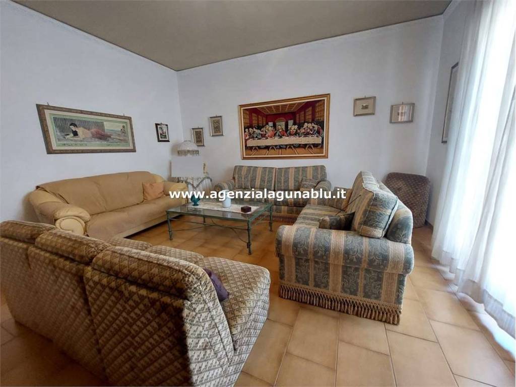 Appartamento a Mazara del vallo in Via Val Demone - Foto 2