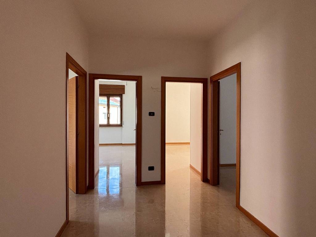 Appartamento a Bussolengo in Via Giosuè Carducci - Foto 5