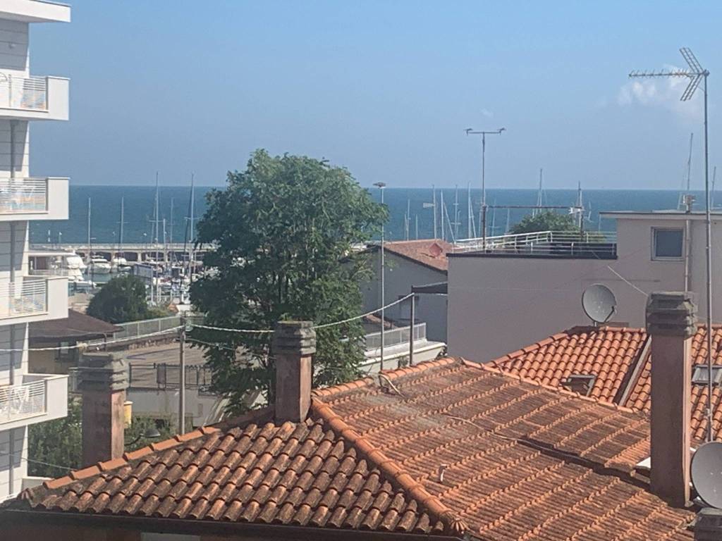 Attico / mansarda a Cattolica in Via Giuseppe Verdi - Foto 2