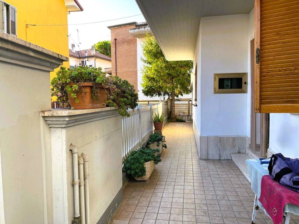 Casa indipendente a Martinsicuro in Via Tintoretto - Foto 2