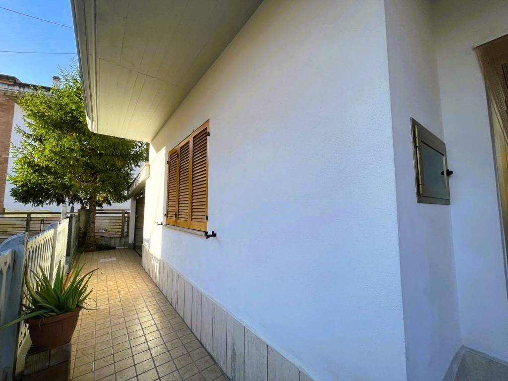 Casa indipendente a Martinsicuro in Via Tintoretto - Foto 4