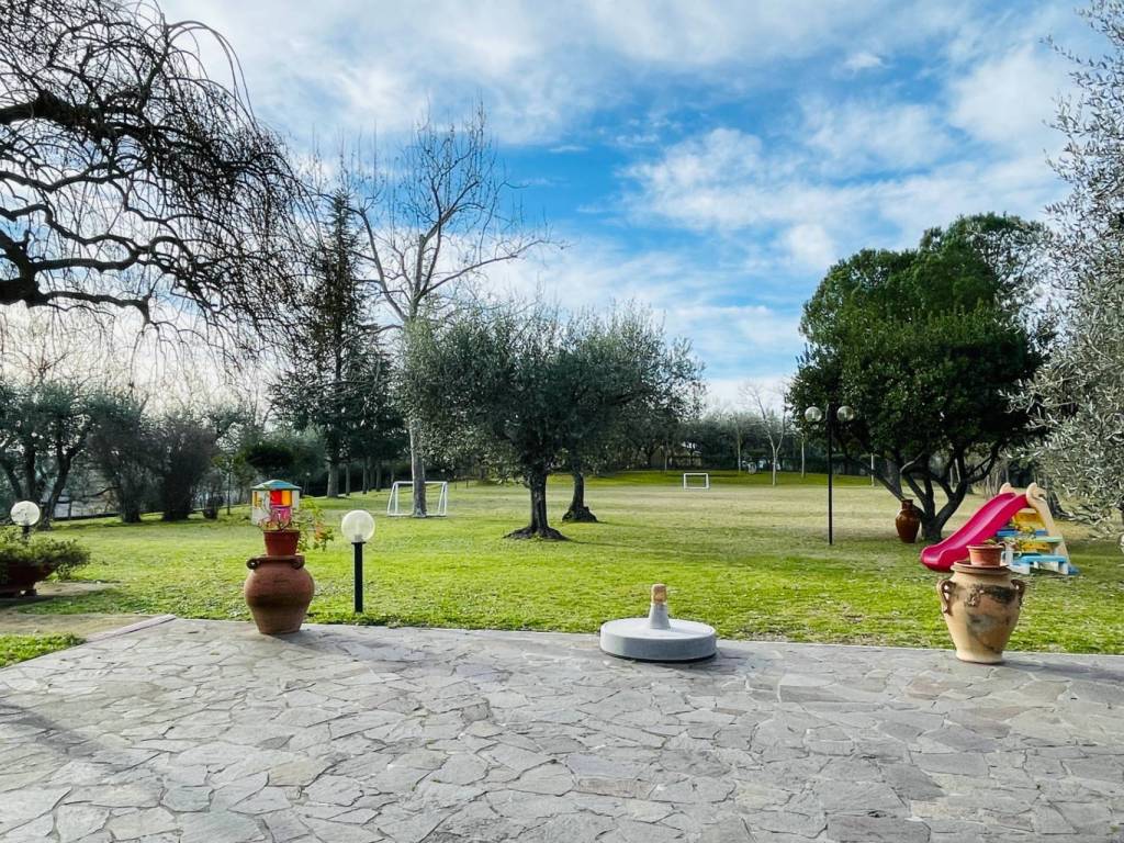 Rustico / casale a Pesaro in Strada Cerreto, 40 - Foto 3